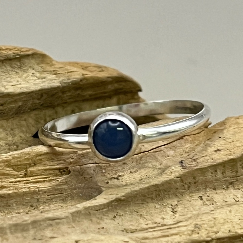 Silver Blue Chalcedony Stone Minimalist Ring - Picture 2 of 3